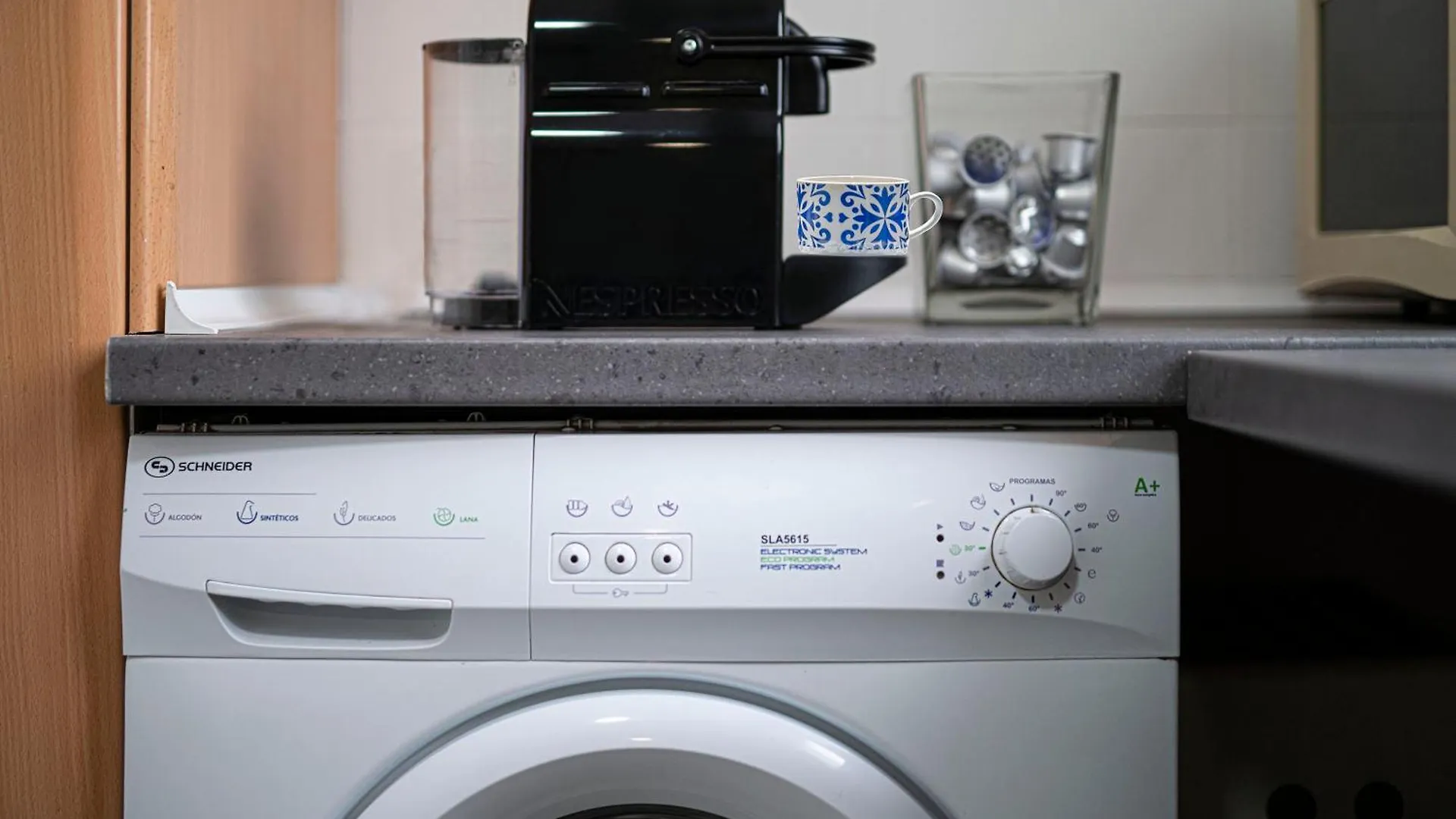 Moderno Apartamento Centrico Con Netflix Malaga Spain